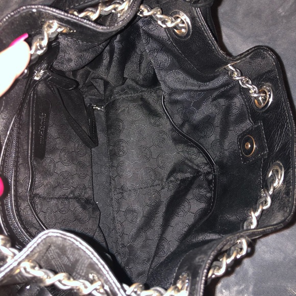 Michael kors purse - Picture 4 of 7